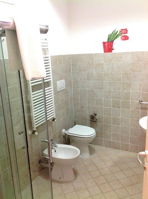 Guest house Ai Giardini -vicino Ospedale Borgo Trento E Centro Storico Verona
